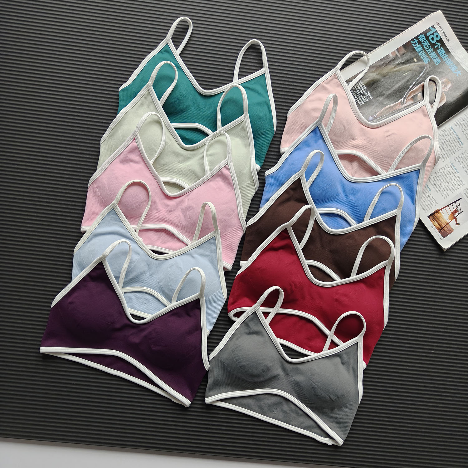 Contrast Color Women's Seamles - Crop Top Crochet recensie en prijs