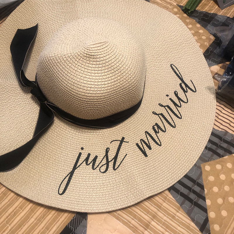 Personalized Custom Last Name  - Hat Floppy Wide recensie en prijs